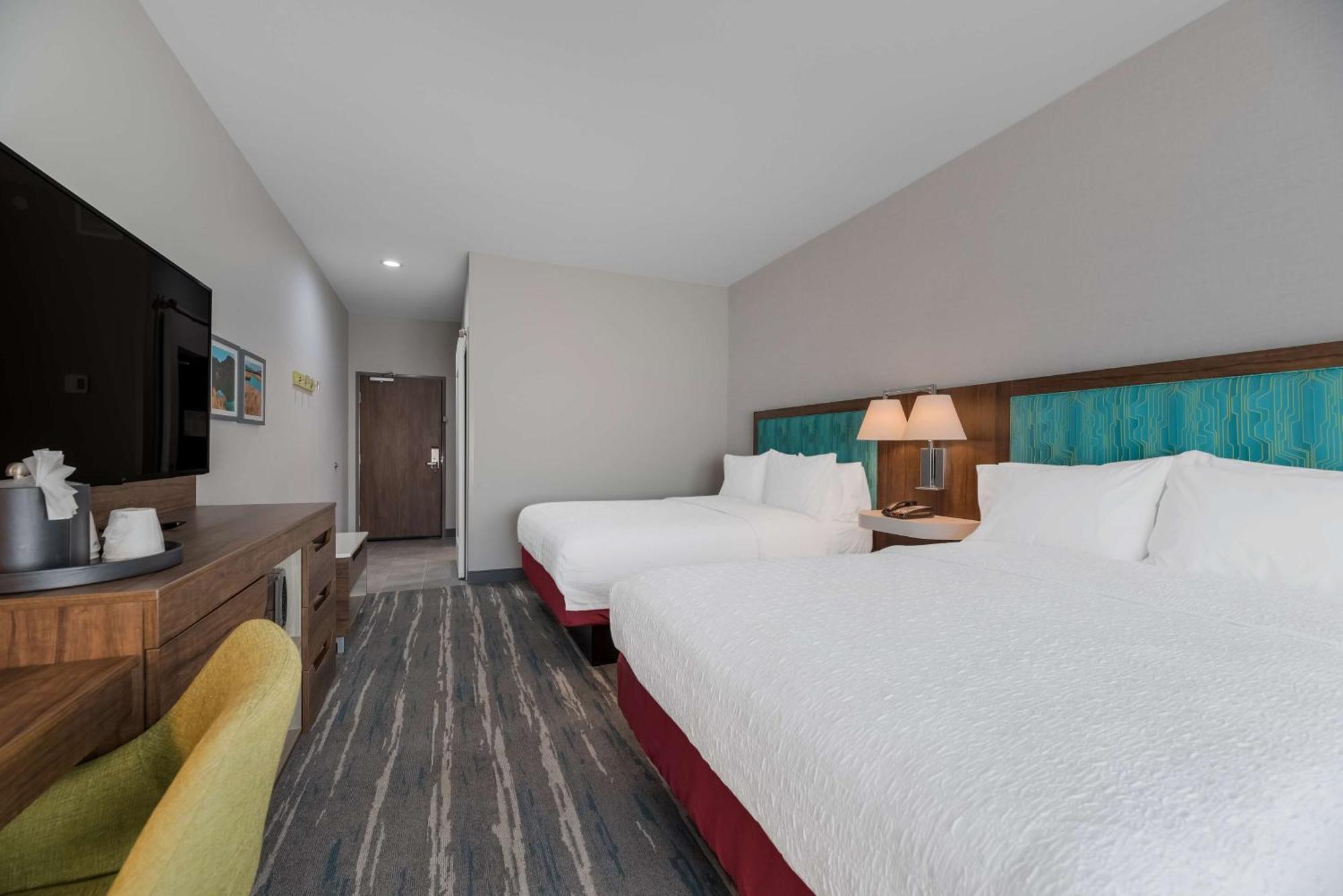 Hampton Inn By Hilton Williams Exterior photo